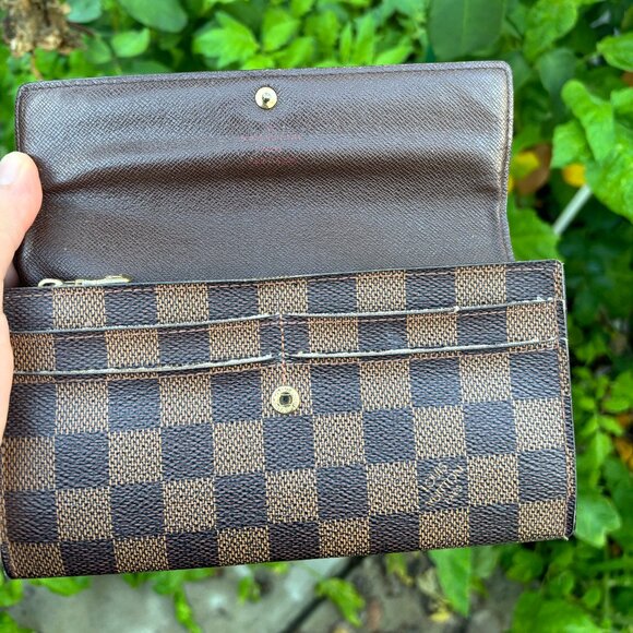 Authentic Louis Vuitton Damier long bifold wallet - Picture 3 of 12